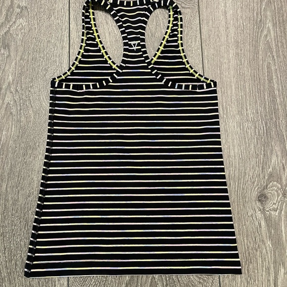 Ivivva KeepUrCool Racerback Tank Top - Size 10 - Picture 2 of 3